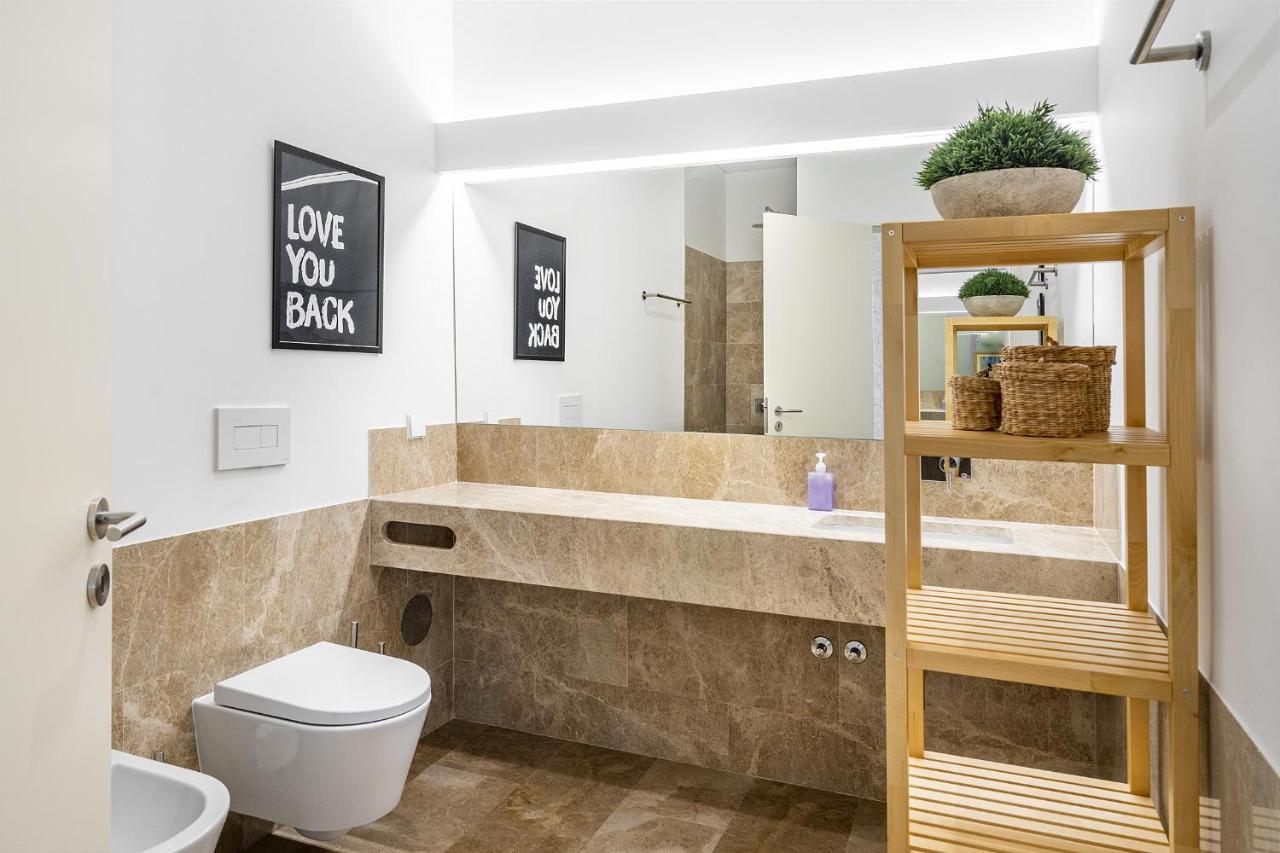 Whome | Ribeira 11 Design Apartment ลิสบอน ภายนอก รูปภาพ