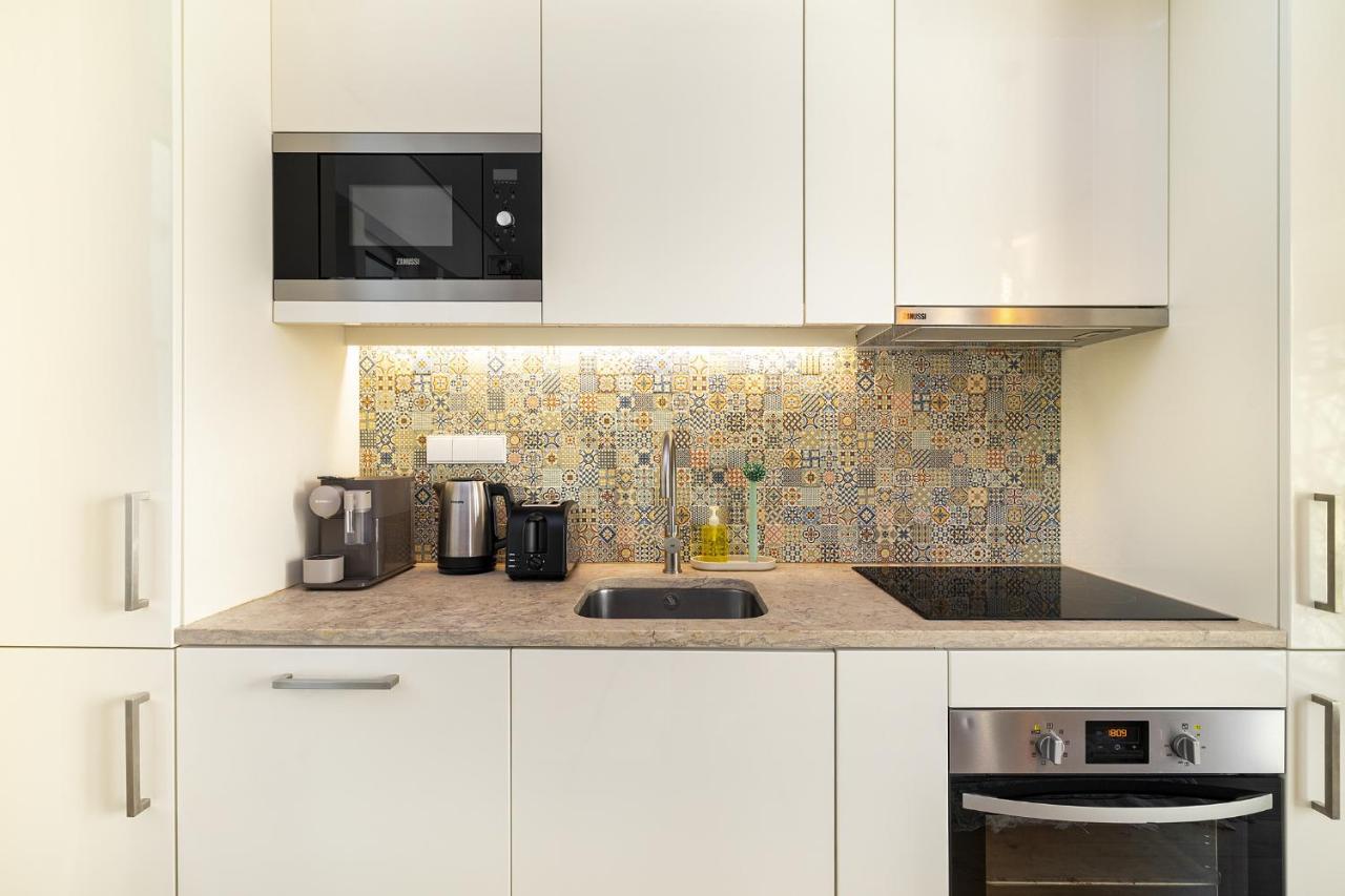 Whome | Ribeira 11 Design Apartment ลิสบอน ภายนอก รูปภาพ